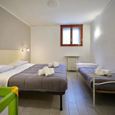 Apartmentsgarda - Residenza Bouganville 아파트 가르다