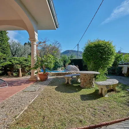 Apartmentsgarda - Residenza Bouganville Garda (Verona)
