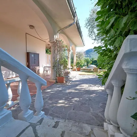 Apartmentsgarda - Residenza Bouganville * Garda (Verona)