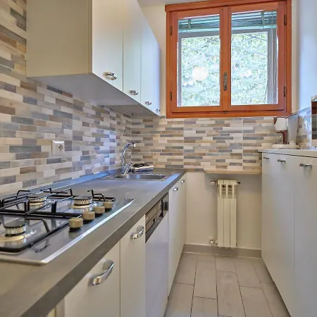 Apartment Apartmentsgarda - Residenza Bouganville Garda (Verona)