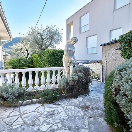 아파트 Apartmentsgarda - Residenza Bouganville